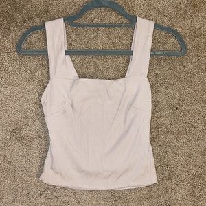 medium ILLA ILLA top